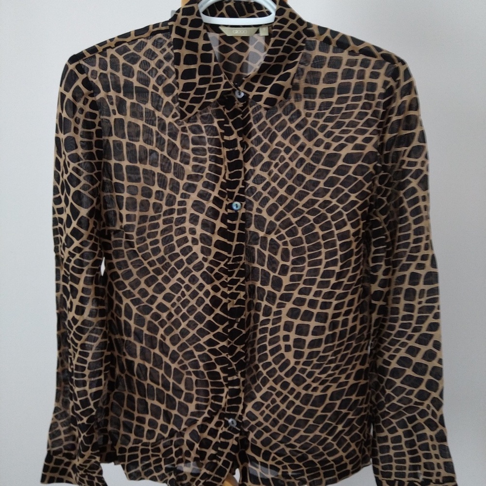 Womens silky pattern blouse (size S)